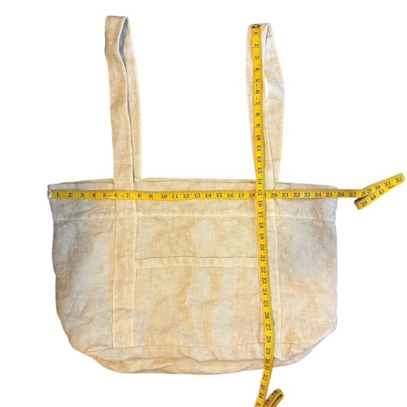 AEQUAMENTE Luxury Weight Fully Lined Linen Tote Bag in Cream - Picture 3 of 8